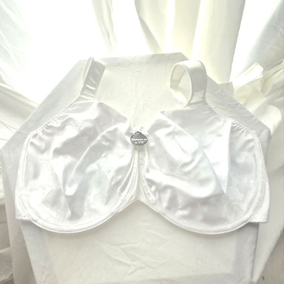 Bali 42DDD Mega Bra Bundle NWT - Picture 5 of 16